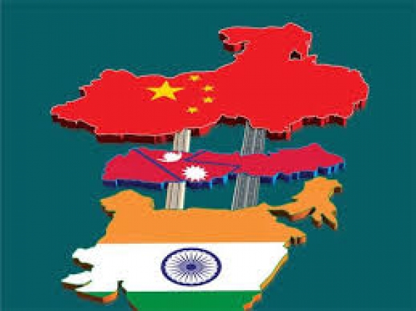 अब चीन के शिकंजे में फँसा हुआ नेपाल छटपटा रहा है..