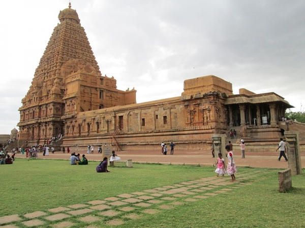 तंजावूर का वृहदीश्वर मंदिर : प्राचीन भारतीय वास्तुकला का अदभुत प्रदर्शन